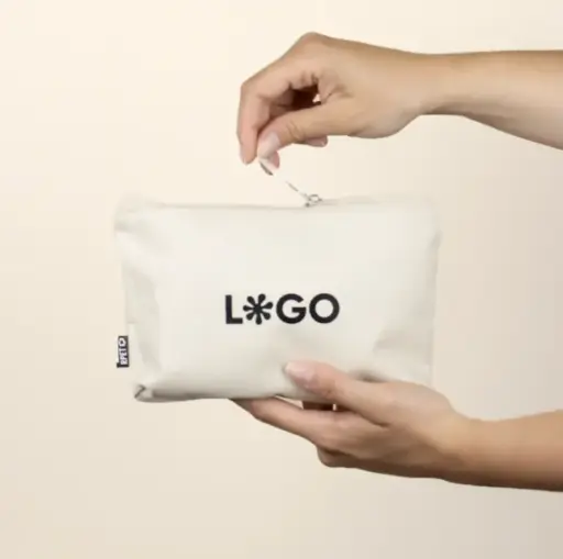 CINTIA: Wash bag, 230 g/m² recycled cotton.